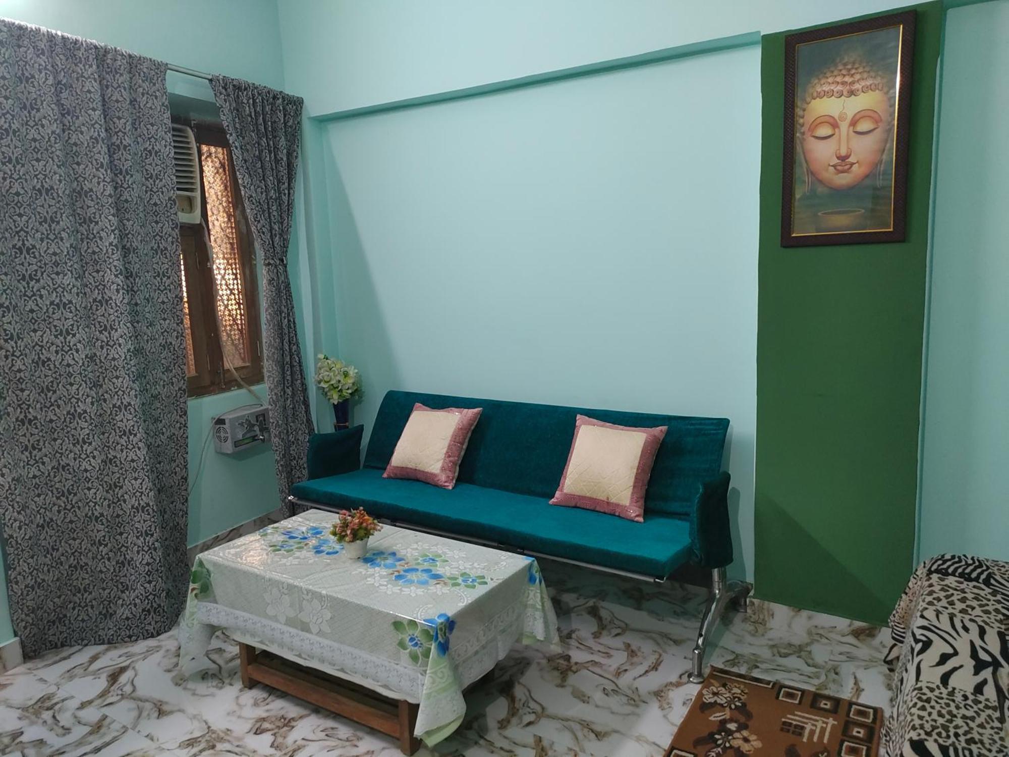 Banarasiya Homestay Close To Banaras Railway Station Varanasi Room photo