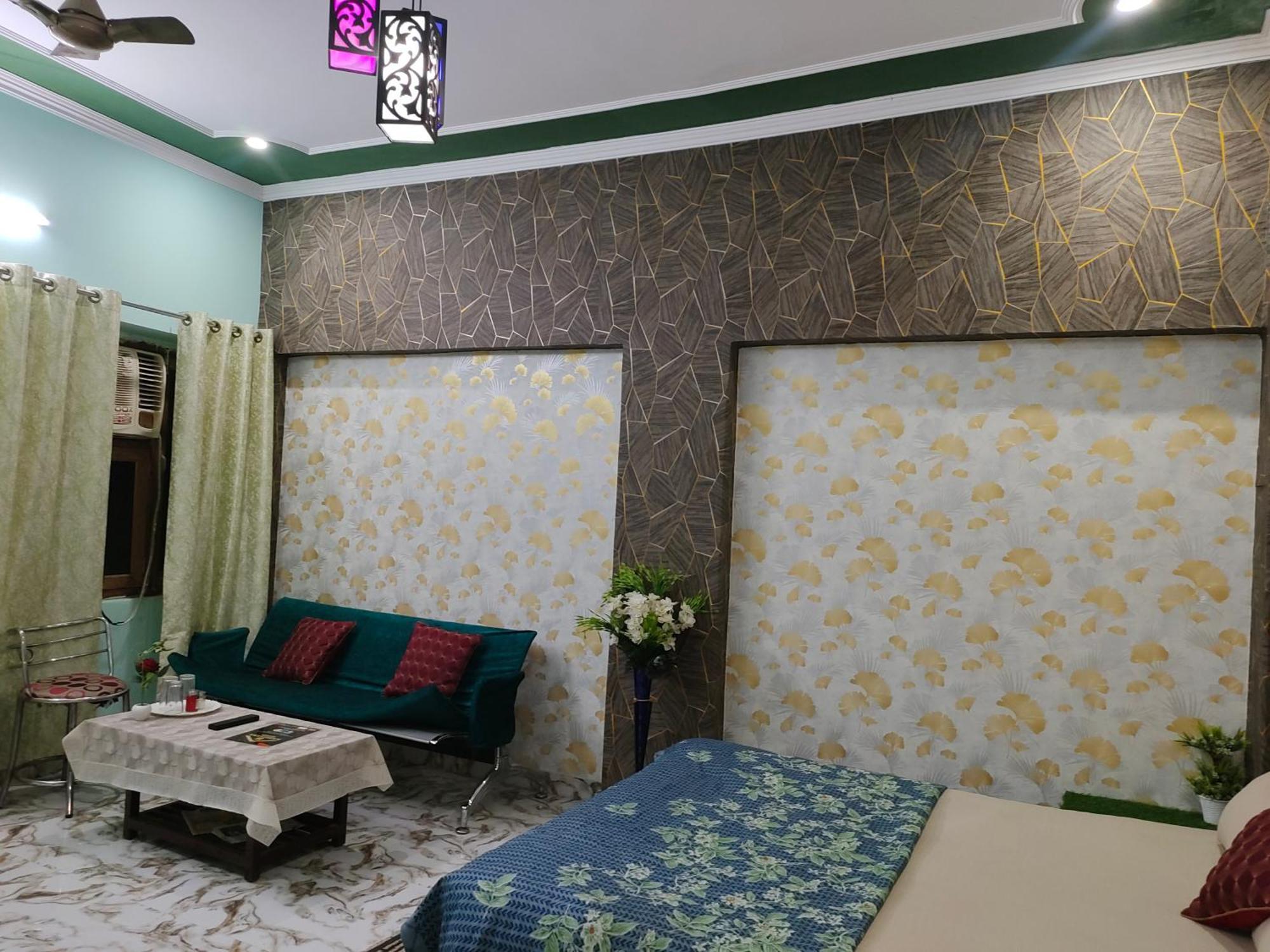 Banarasiya Homestay Close To Banaras Railway Station Varanasi Exterior photo